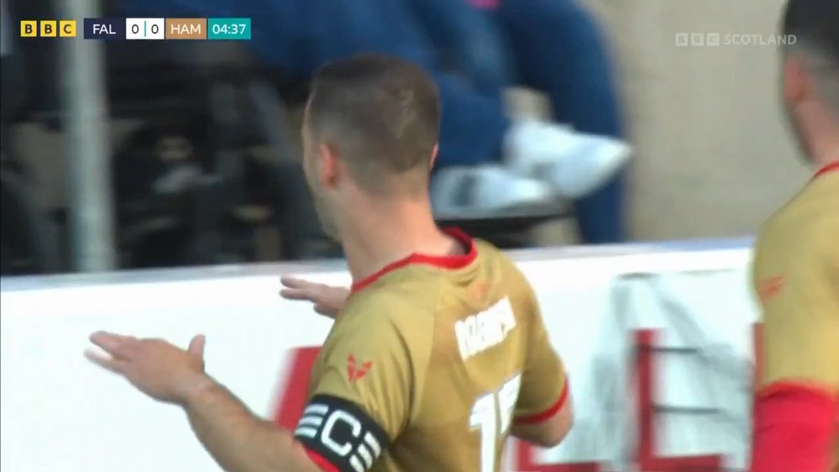 HAMILTON ACCIES LEAD!!! 😱 The title is slipping out of Falkirk's hands! #BBCFootball