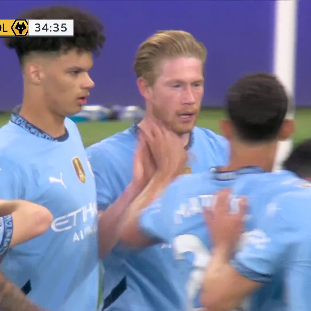 That Belgian connection. 🇧🇪 Kevin De Bruyne fires it home after some superb work by Jeremy Doku on the assist! 📺 Peacock | #MCIWOL