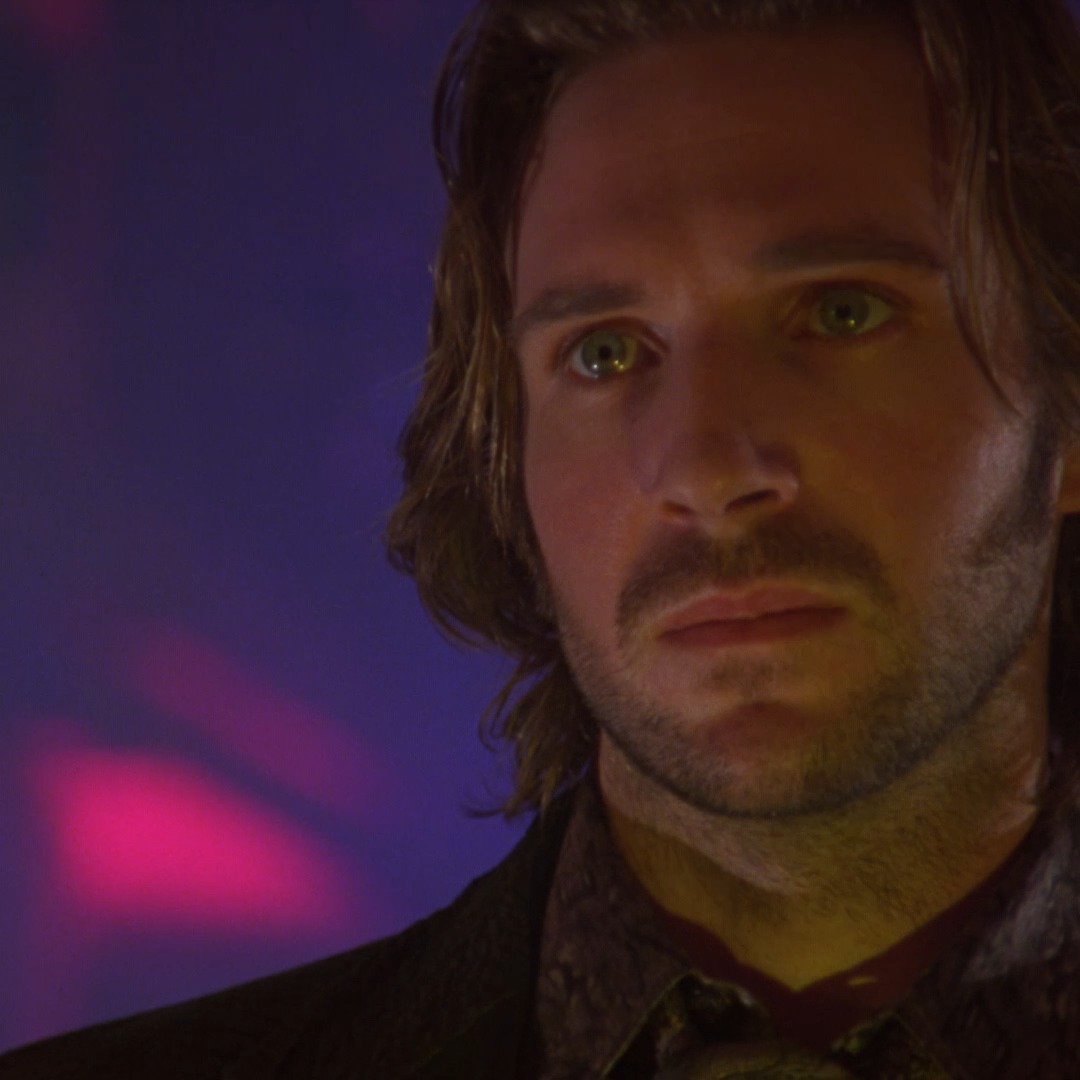 Evening viewing recommendation? On Criterion Channel, watch STRANGE DAYS (1995) in our Kathryn Bigelow collection! ❤️🔥 Set in a dystopian Los Angeles during the last forty-eight hours of the twentieth century, Bigelow’s hyperkinetic, cyberpunk brain-scrambler stars Ralph Fiennes, Angela Bassett, and Juliette Lewis.