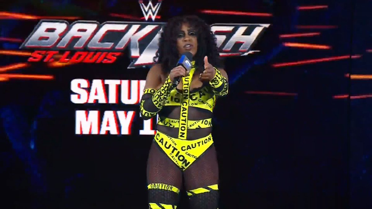 Do NOT interrupt Naomi! 😡 She has her eyes on the WWE Women's Championship too... #SmackDown