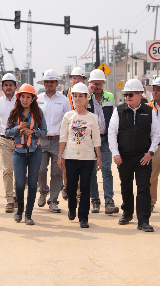 Supervisamos la construcción del colector de Chalco que coordina Conagua en el Estado de México. Esta magna obra servirá para evitar inundaciones.