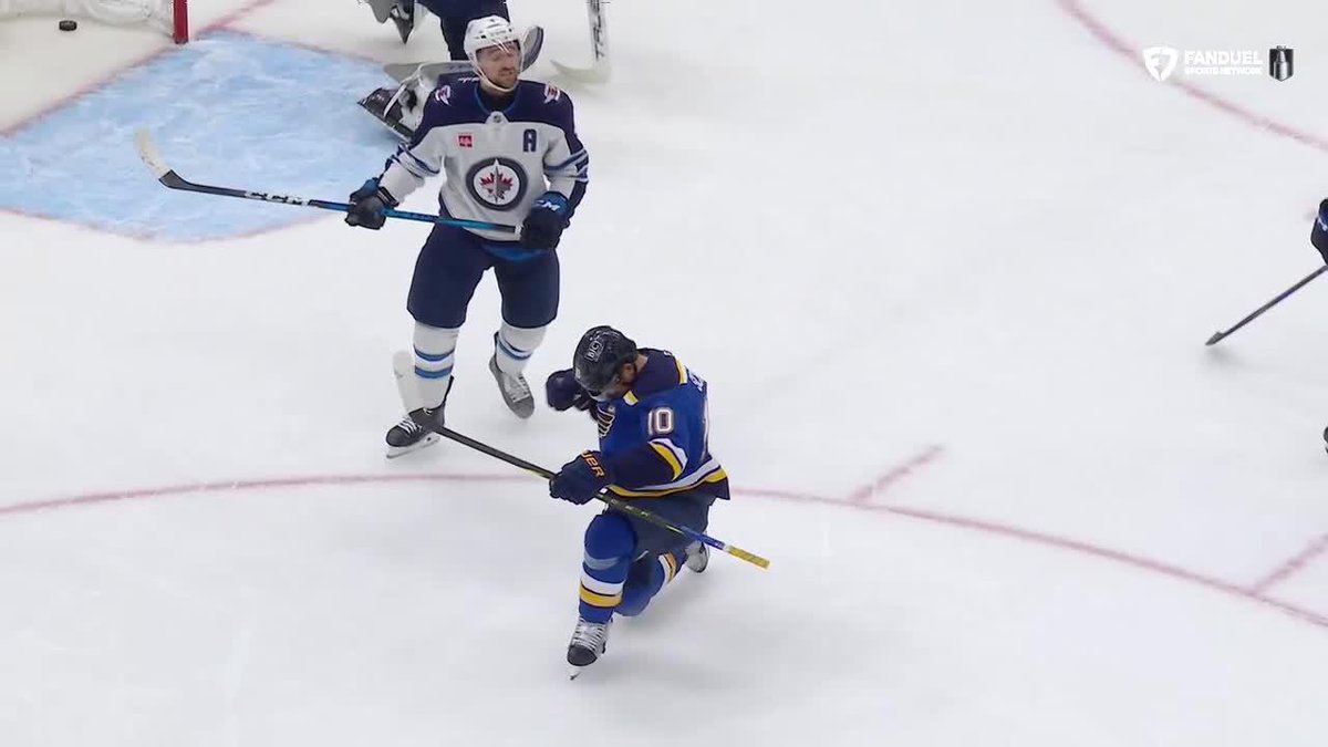 BRAYDEN SCHENN JUST BLEW THE ROOF OFF THIS PLACE!!! #stlblues