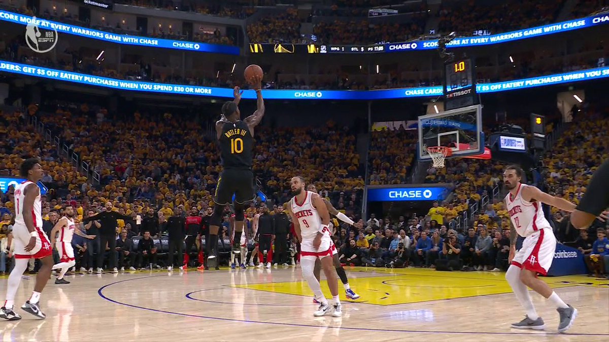 PLAYOFF JIMMY WITH THE AND-1 BEFORE HALFTIME 🥶