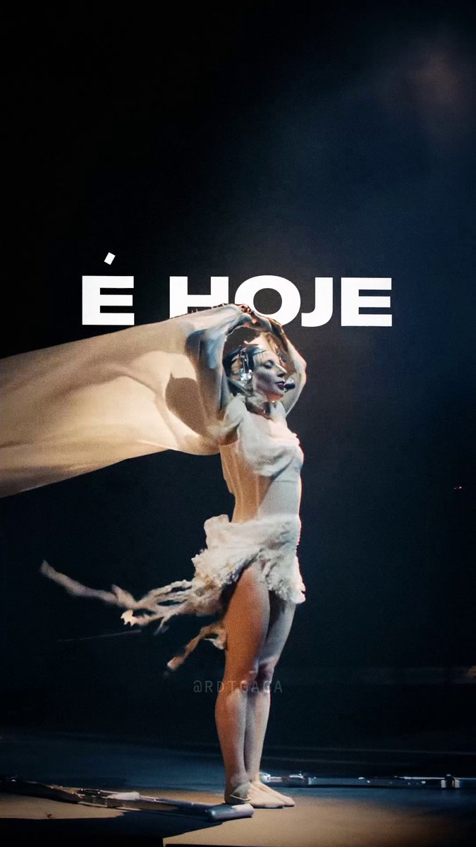 CHEGOU O GRANDE DIA 💛🇧🇷 Little Monsters, o melhor dia das nossas vidas FINALMENTE está aqui! Depois de quase 13 anos, Lady Gaga volta ao Brasil para o maior show de sua carreira, no maior palco do mundo, na praia de Copacabana. TODO MUNDO NO RIO!!!!!!