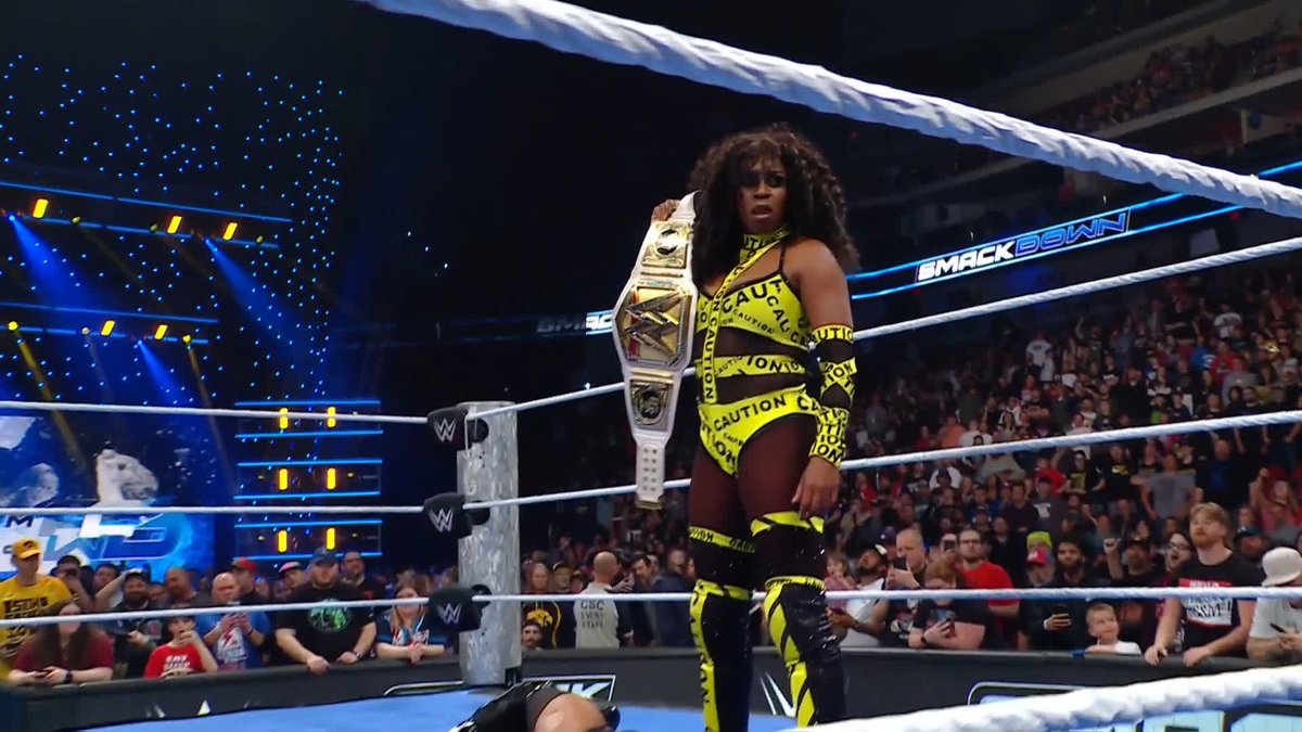 EVERYONE is after the WWE Women's Championship... 👀 #SmackDown