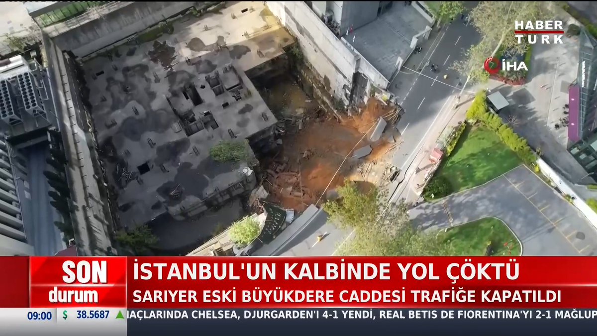 #SONDURUM - İstanbul'un kalbinde yol çöktü İstanbul Sarıyer'de, Maslak Eski Büyükdere Caddesi üzerinde saat 02.41'de yolda çökme meydana geldi.