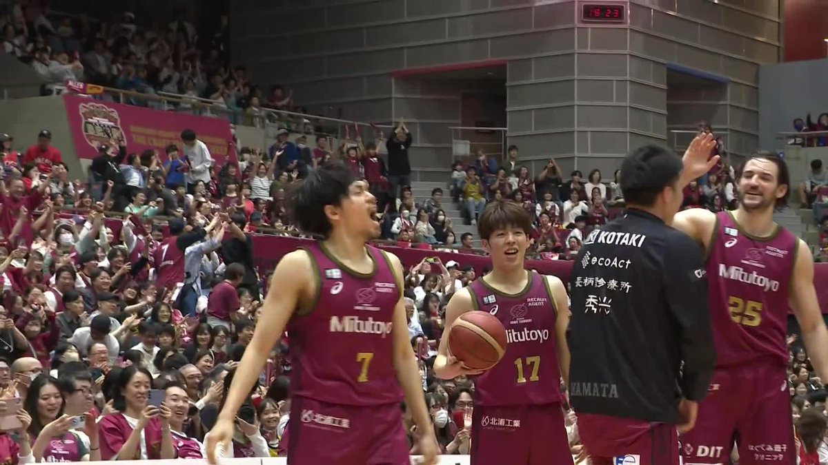 篠山竜青の執念。 熾烈な戦いを制したのは川崎！ 篠山竜青 川崎ブレイブサンダース⚡️川崎からバスケの未来を⚡️ 📡バスケットLIVEで見逃し視聴 #Bリーグ #りそなグループ