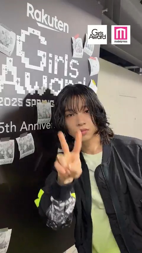 【Rakuten GirlsAward 2025 S/S🎮🩷🩵】 BUDDiiSの皆さんの サイン動画を舞台裏でキャッチ📸 皆さんからサインいただきました✨ #ガルアワ2025SS BUDDiiS.official