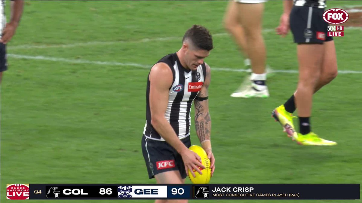 CRISP MISSES AFTER THE SIREN - CATS HOLD ON BY 3 POINTS 😱😱😱 📺 Watch #AFLPiesCats LIVE on ch. 504 or stream on Kayo: ✍️ BLOG 🔢 MATCH CENTRE