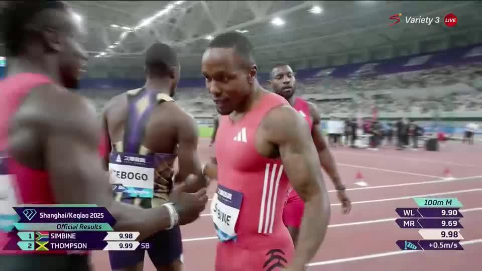 𝗧𝗛𝗘 𝗠𝗔𝗡 𝗧𝗢 𝗕𝗘𝗔𝗧 𝗜𝗡 𝟮𝟬𝟮𝟱🇿🇦 Akani Simbine once again dips under 10 seconds this year with a time of 9.98 at #KeqiaoDL 🙌
