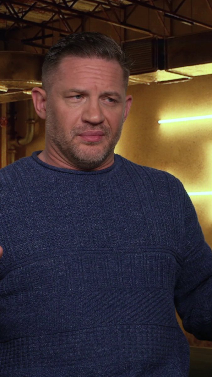 Surprising absolutely nobody, Tom Hardy really loves dogs 🐶