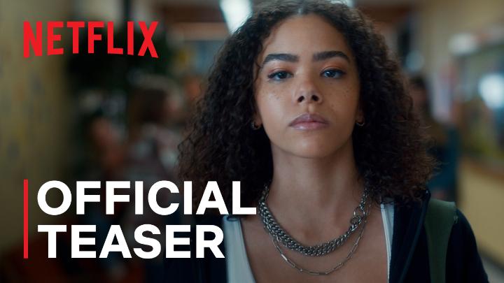 Kita akan kembali ke Wellsbury, Peaches! Ada bocoran tipis untuk diintip nih dari Ginny & Georgia Season 3, tayang 5 Juni di Netflix 👀