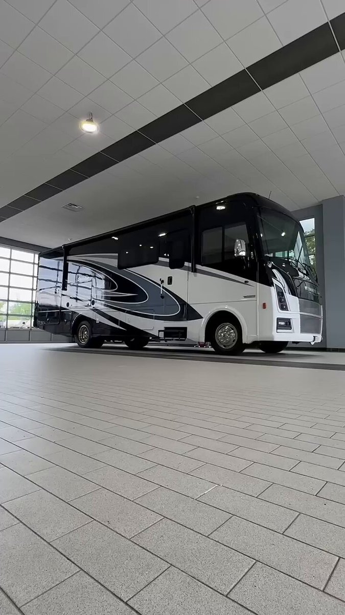 BIG Bus RV Tour Will Knock You off Your Feet