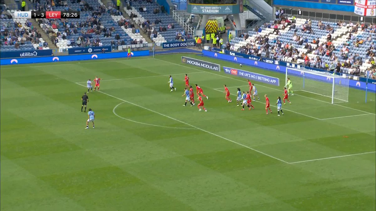 "Leyton Orient are on the charge to the play-offs! 🤩 Azeem Abdullai makes it 4-1 to Orient at Kirklees Stadium 💥