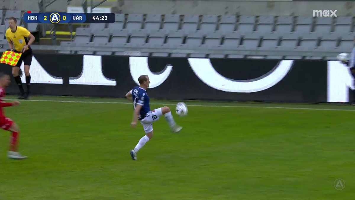 2-0 Halmstads BK! Naeem Mohammed utökar för hemmalaget som är nere på 10 man 🔵⚫ 📲 Se Allsvenskan på Max