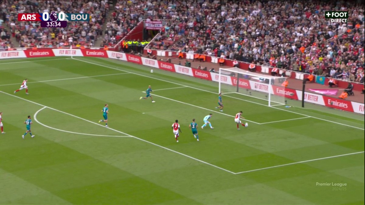 ⚽️ 𝗦𝗨𝗣𝗘𝗥𝗕𝗘 𝗕𝗨𝗧 𝗗𝗘 𝗗𝗘𝗖𝗟𝗔𝗡 𝗥𝗜𝗖𝗘 ! ❤️🤍 Arsenal prend les devants face à Bournemouth. 🎥 CANAL+ Foot