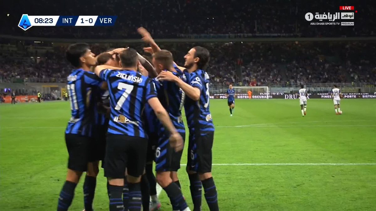" الأفعى تلدغ بدري " 🐍 الإنتر يتقدم بالهدف الأول من ركلة جزاء سجلها بنجاح عن طريق أسلاني ⚽️ #إنتر_فيرونا #الدوري_الإيطالي