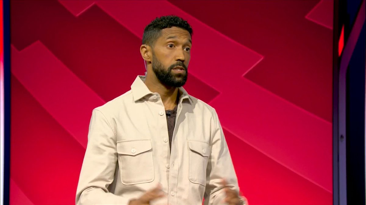 "If they play like today against Paris I think there is a concern" Gael Clichy shares his thoughts ahead of Arsenal's UCL semi-final second leg against PSG 💭
