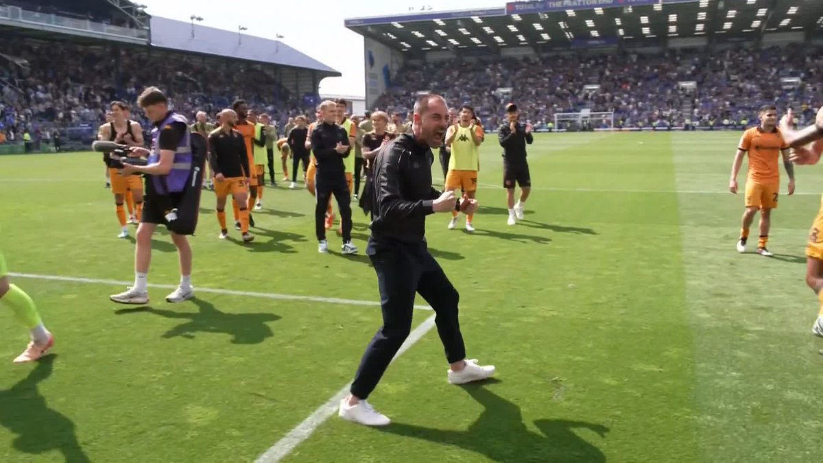 Hull City are staying 🆙 🐯 Look at what it means to Rubén Sellés! #ITVFootball | EFL | Hull City | Katie Shanahan