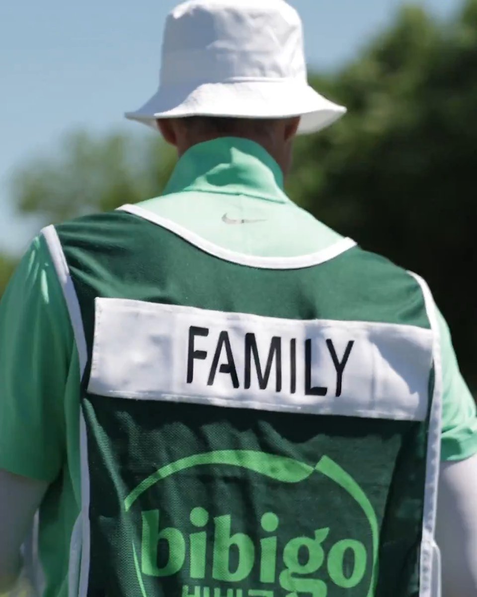 How do players keep their mental health strong? Look no further than their caddie bibs today 💚 @CJByronNelson | #MentalHealthAwarenessMonth