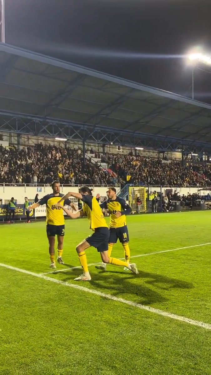 ✈️ | Christian Burgess a choisi le moment idéal pour ouvrir son compteur cette saison ! 🟡🔵 #USGGNK