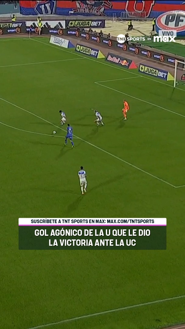 "Universidad de Chile" Porque le rompió bien el orto por 1-0 a la Universidad Católica en el clásico universitario por la Liga de Primera de Chile. Tuvieron la chance de subir a la cima y se subieron pero a la pija de los azules, alta putita los Cruzados