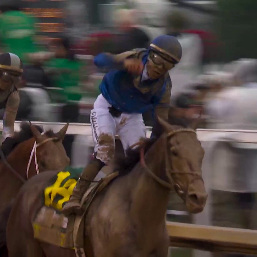 SOVEREIGNTY TURNED ON THE JETS DOWN THE STRETCH TO WIN THE 151ST KENTUCKY DERBY! 🌹👏 #KyDerby
