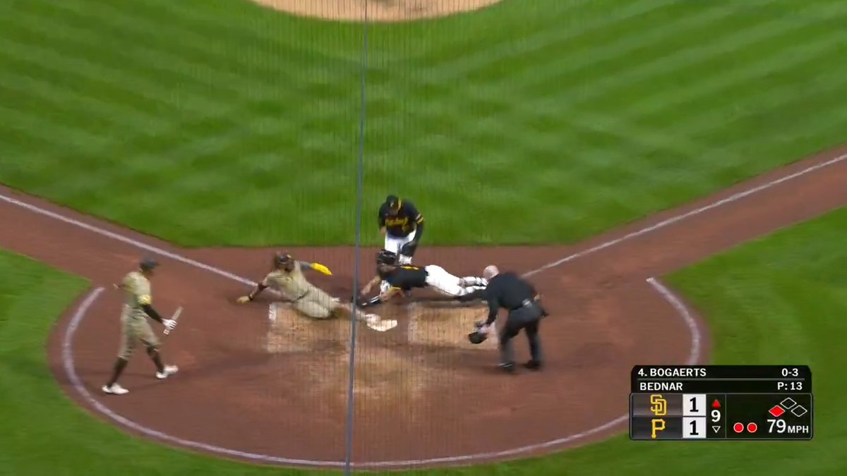 FERNANDO TATIS JR. JUST DID THAT 🤯
