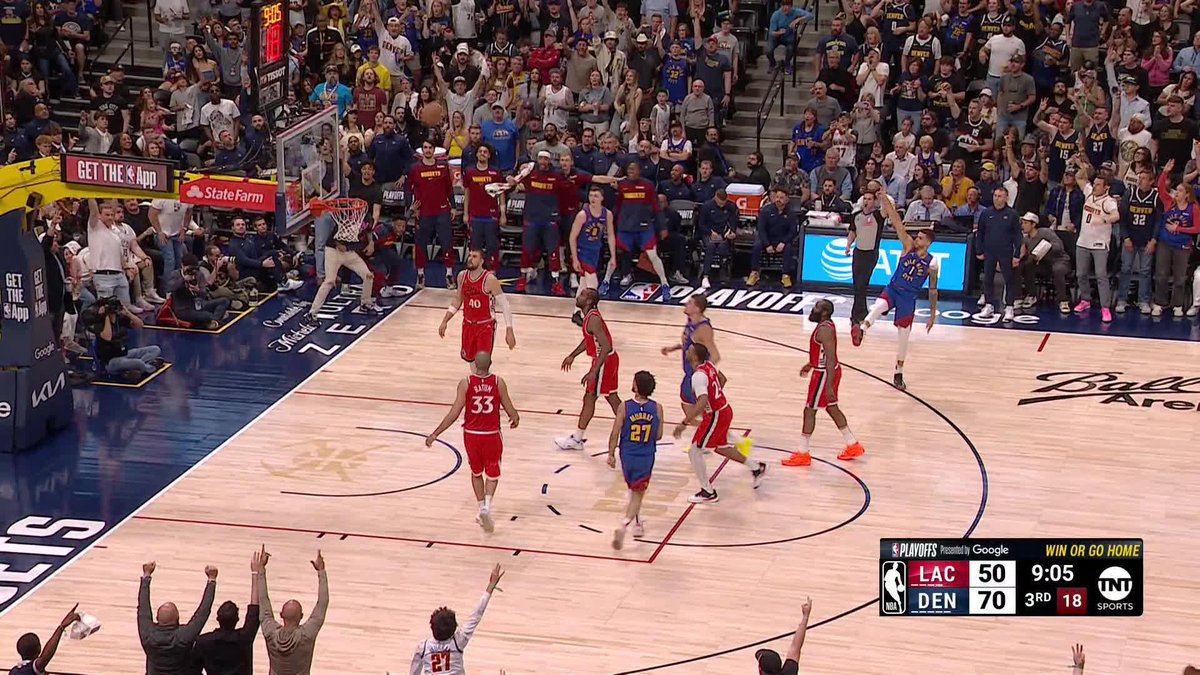 halftime Nuggets: 58 Clippers: 47 9:03 remaining in 3rd Nuggets: 73 Clippers: 50 Nuggets on 15-3 run in first 3 minutes of 2nd half.