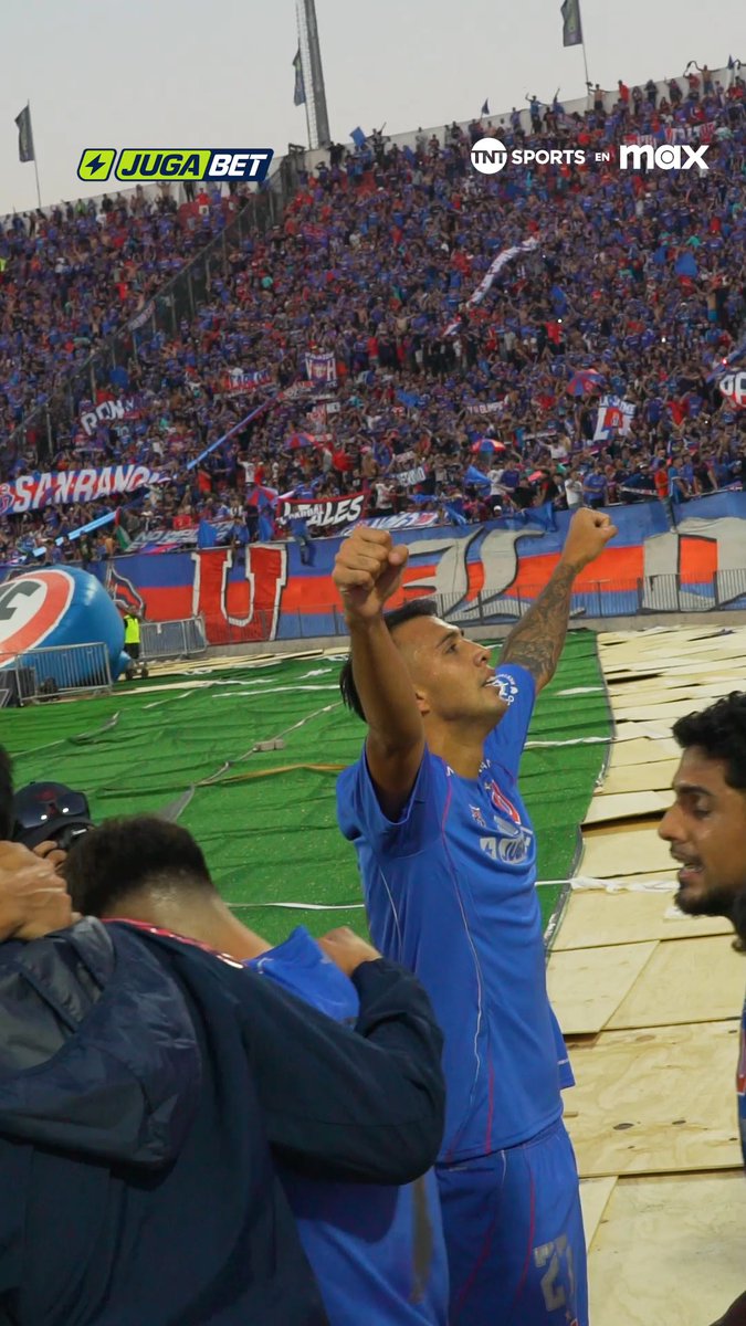 🔵🔴🏟 ¡EL ESTALLIDO AZUL! Así rugió el Estadio Nacional con el agónico gol de Rodrigo Contreras, para darle el triunfo a #LaU en el #ClásicoUniversitario200, por la fecha 10 de la #LigaDePrimera 2025. Bienvenidos a la Casa de las Leyendas, Bienvenidos a Jugabet. Juega y Gana en #LaCasaDeLasLeyendas