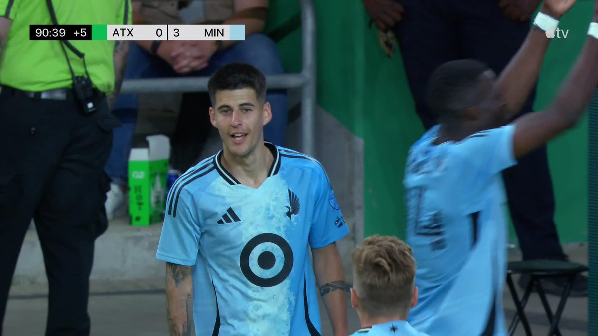 Joaquín Pereyra sealed Minnesota's win with a stunner 💥 (via Major League Soccer)