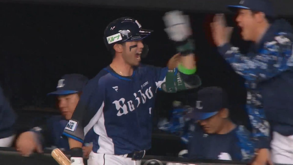 #アップルパンチ🍎 埼玉西武 #外崎修汰 選手の第2号ソロホームラン🌈 #seibulions #パテレ名誉アンバサダー 👇ライブ配信はこちら