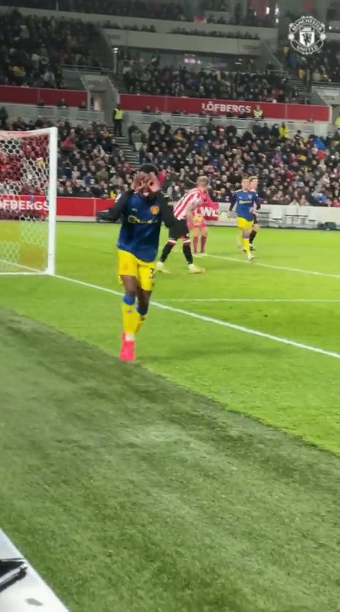 This Anthony Elanga finish against Brentford was 👌🇸🇪🔥