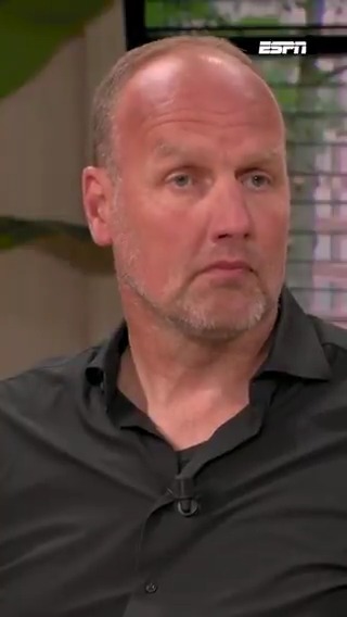 Dick Lukkien ziet Luciano Valente wel de rol van Kenneth Taylor invullen als hij vertrekt 👀