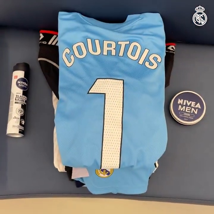 👕🔢 All set in our dressing room! 🔵 #PreparationIsEverything