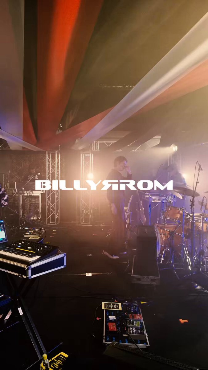 VIVA LA ROCK 2025 in さいたまスーパーアリーナ また帰ってきます! 【Setlist】 01. Defunk 02. Once Upon a Night 03. CYM 04. Soulbloom 05. Time is Over 06. Magnet Next▶︎ 5/10(Sat) METROCK 2025 #VIVALAROCK #ビバラ