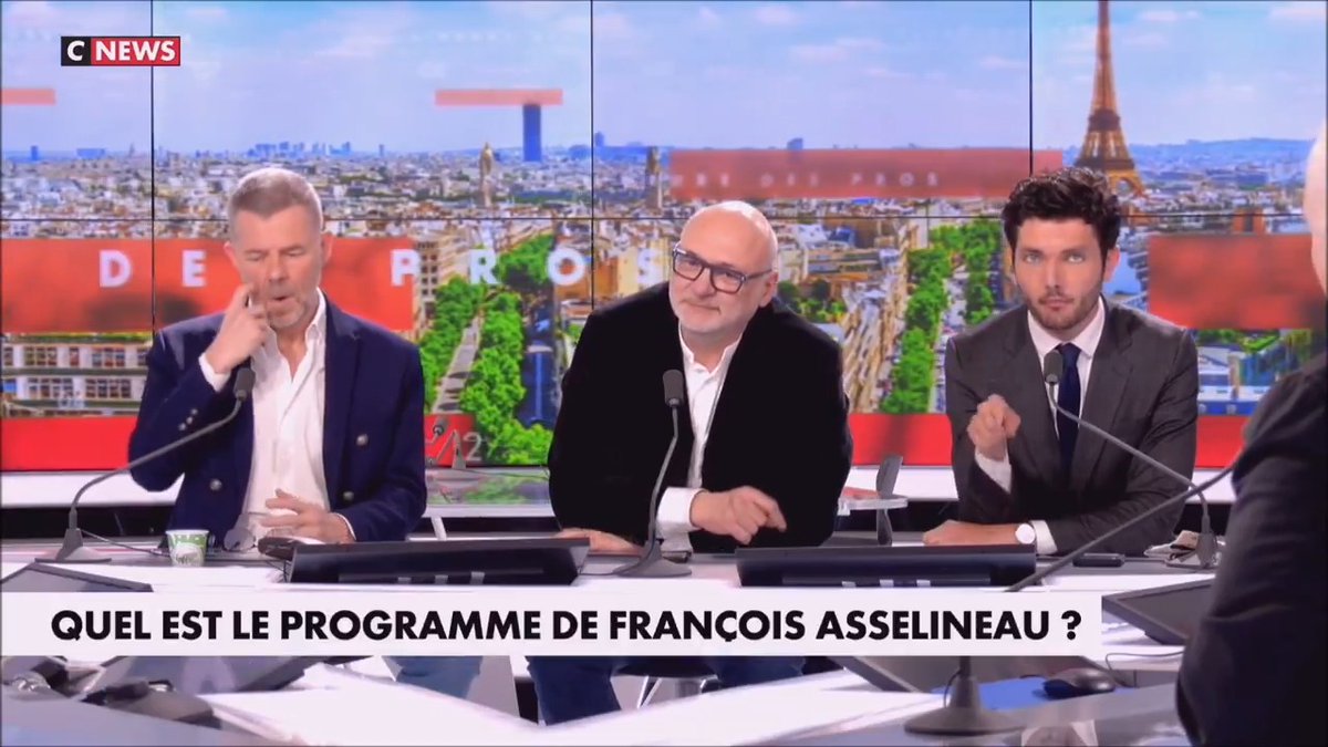 J’en connais un qui veut faire comme #Farage. Il s’appelle François Asselineau 🇫🇷⤵️ Florian Tardif : «Je trouve un peu baroque de tenter de devenir député🇪🇺 pour sortir de l'🇪🇺. » François Asselineau 🇫🇷 : « C'est bien ce qu'a fait Nigel Farage, c'est comme ça qu'il y a eu le #Brexit. » #Frexit