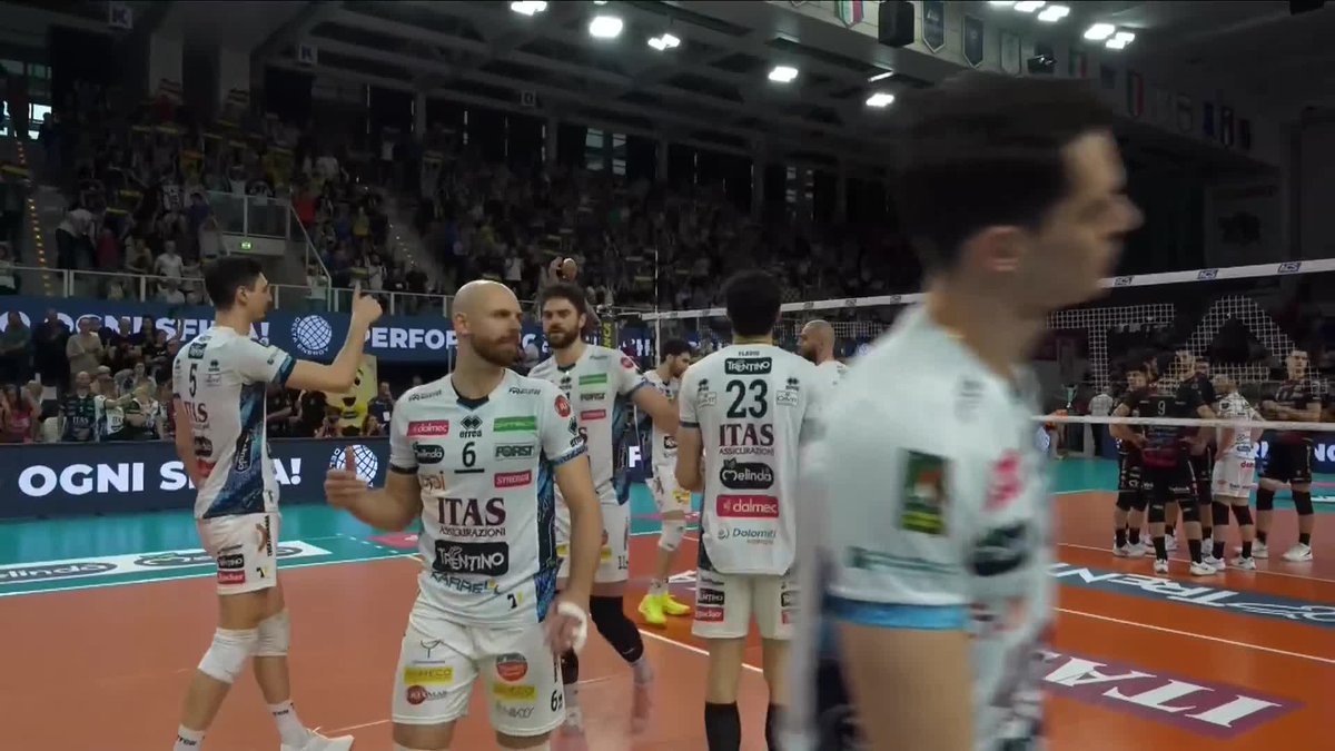 That’s it! TRENTINO takes GAME 3 of the SUPERLEGA 🇮🇹 FINALS. They are now only one win away to bring home the Scudetto 🔥 GAME 4 📅 Wednesday, May 7 - 6:30pm GMT 📺 Watch it LIVE on VBTV: 🏐 #SuperLega #Volleyball #Pallavolo