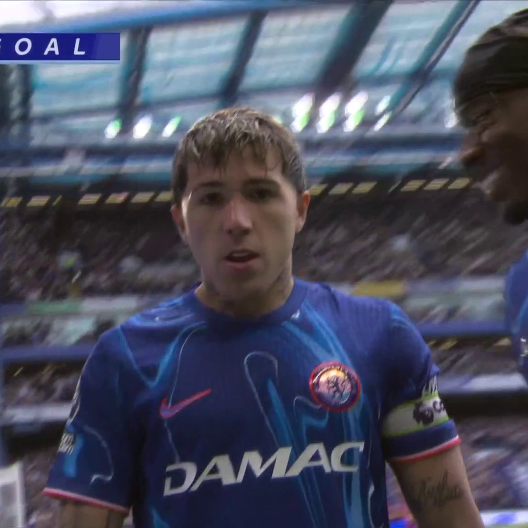 ENZO FERNANDEZ STRIKES IN THE OPENING MINUTES FOR CHELSEA. 🔵💥 📺 Peacock | #CHELIV