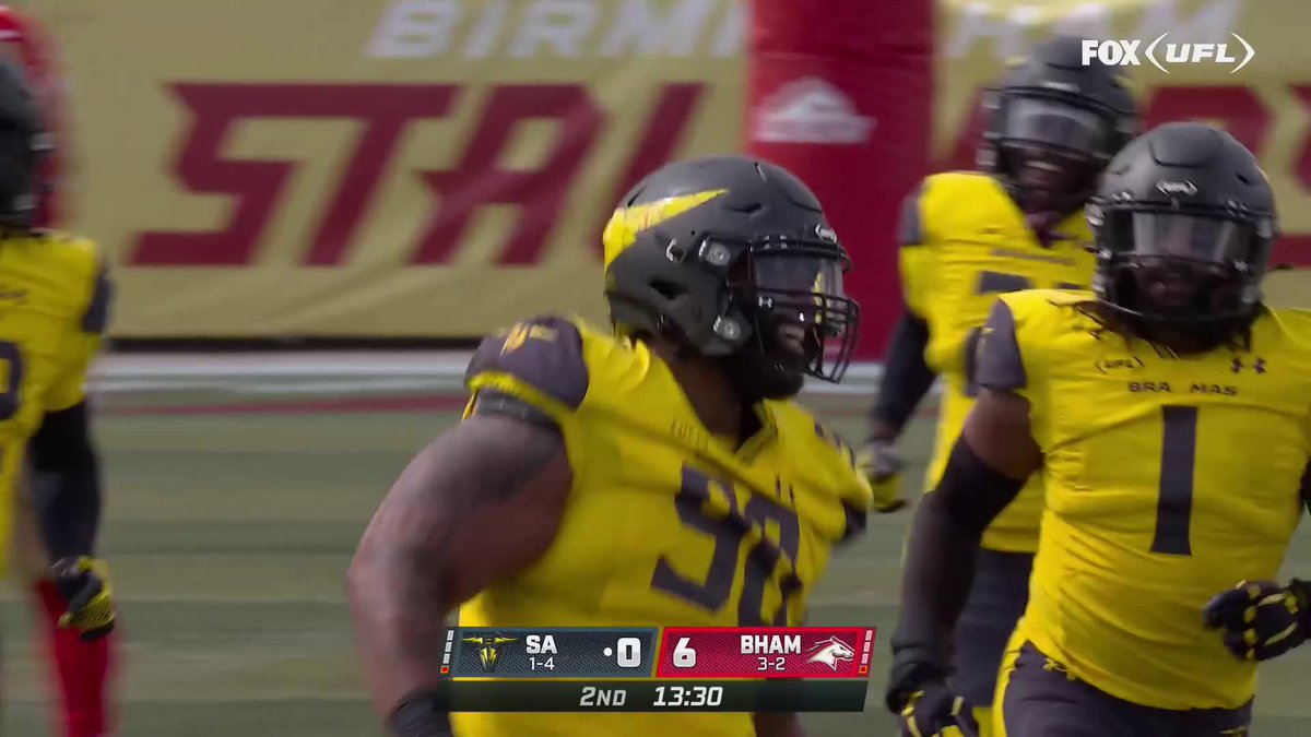 FUMBLE!!!!!!! 📺: FOX | Verizon
