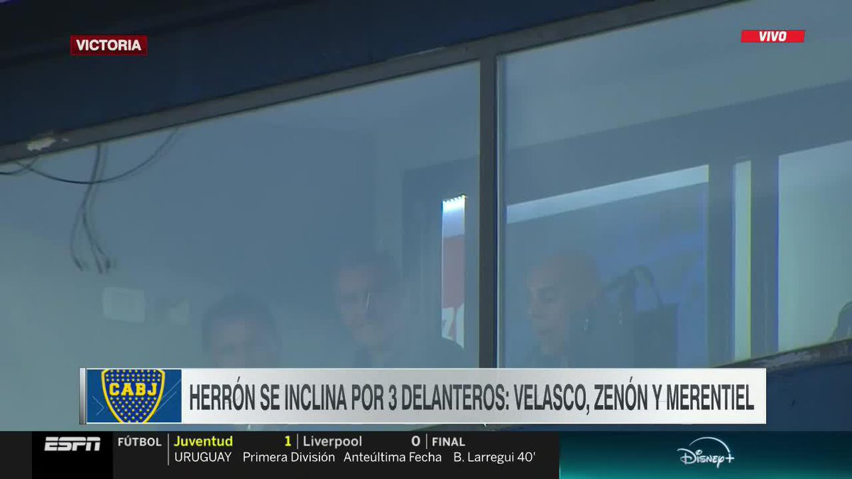 🔎El Consejo de Fútbol, #Delgado, #Cascini y #Serna, presentes en Victoria viendo al equipo dirigido por #Herrón, que inicia su 4° interinato.