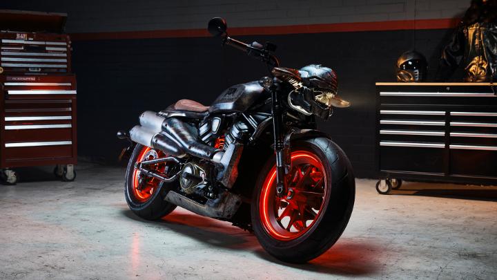 RIDE IN HELL 🔥 Check out this INCREDIBLE custom #DOOM: The Dark Ages x Harley-Davidson Sportster S motorbike! Should we give it away? Like = YES. Repost = HELL YES.