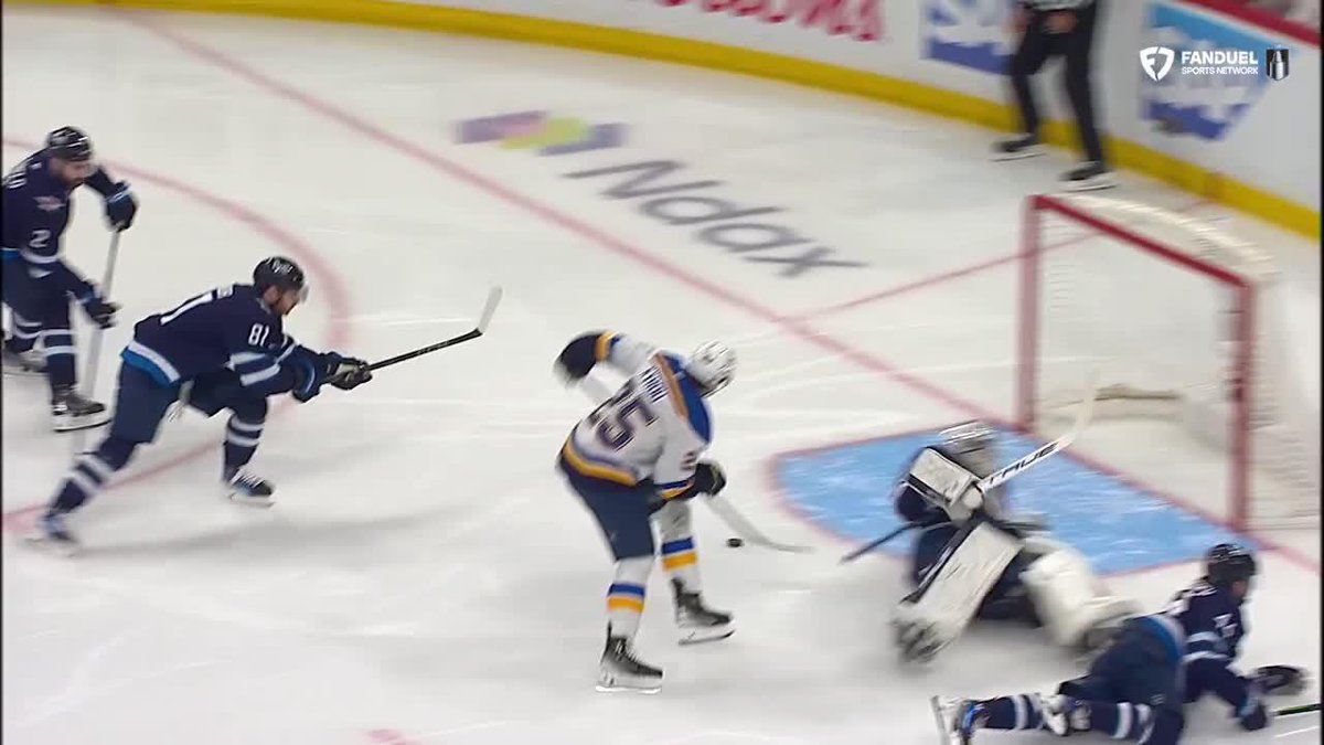 1:10 INTO THE GAME!!! #stlblues
