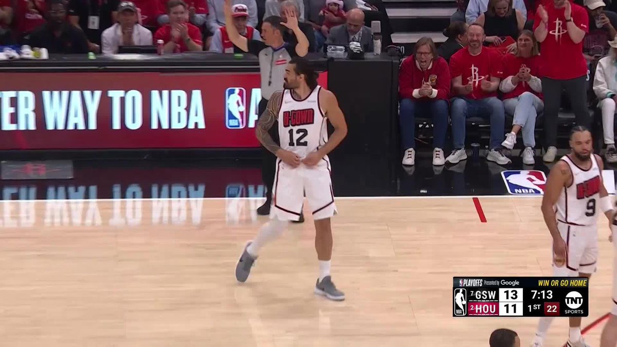 Steven Adams getting a standing ovation from Houston Rockets fans as he enters Game 7 👏😆