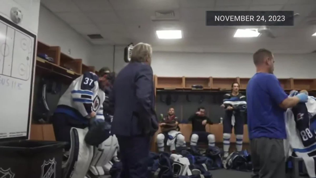Adam Lowry and Coach Bowness have a special bond that goes back to their time in Winnipeg together ❤️