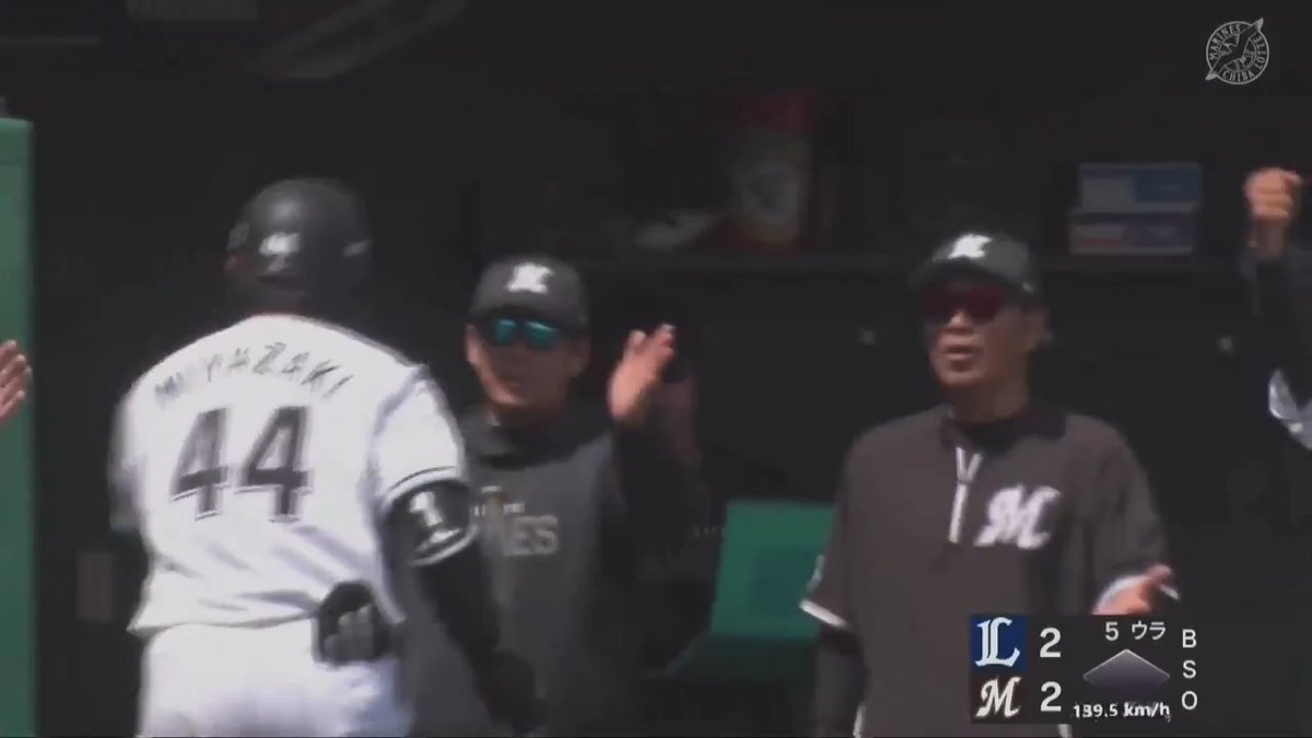 【ファーム】 2本のホームランで試合をひっくり返す‼️ 千葉ロッテ #山口航輝 選手の第3号ソロ🌈 #宮崎竜成 選手の第1号逆転2ラン🔥 #chibalotte 👇ライブ配信はこちら