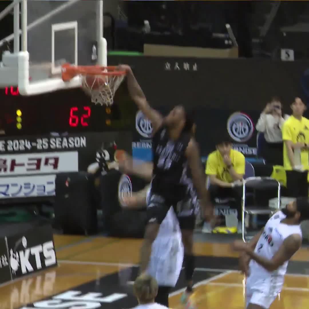 This is "DUNK KING AJ"👑 AJ Gaines 鹿児島レブナイズ #Bリーグ #りそなグループ #B2プレーオフ