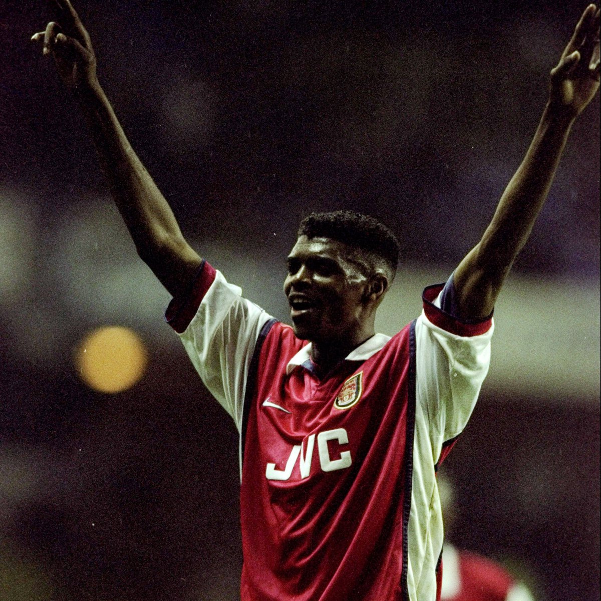 🗓️ On this day in 1999... Kanu produced this piece of magic in the north London derby 😲