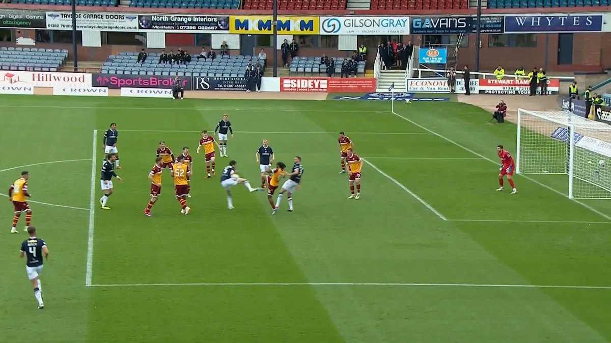 🗣️ "It is a ridiculous decision." The Ref Watch team disagree with the officials who ruled out Antonio Portales' wonder strike for Dundee. More ⤵️