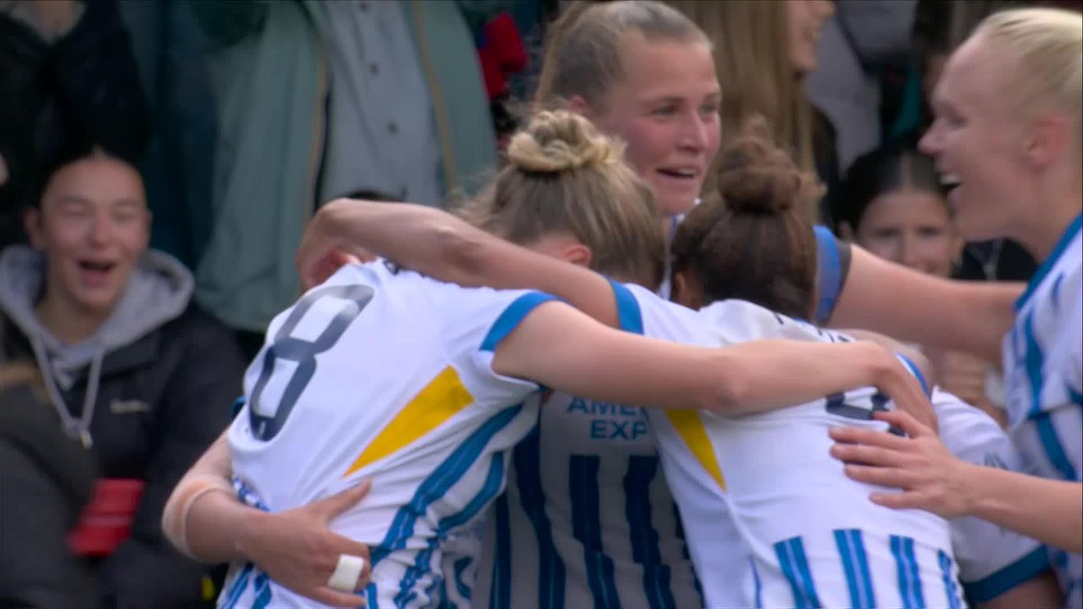 The strength and strike from Kiko Seike 😮💨 #BarclaysWSL Brighton & Hove Albion Women 清家 貴子